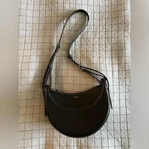 Polene | Numéro Dix
EDITION SMOOTH BLACK